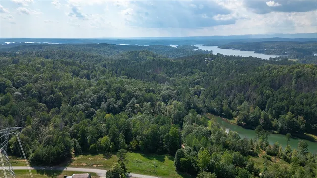 $1,200,000 | 3 Lakeside Drive, Six Mile, SC 29682