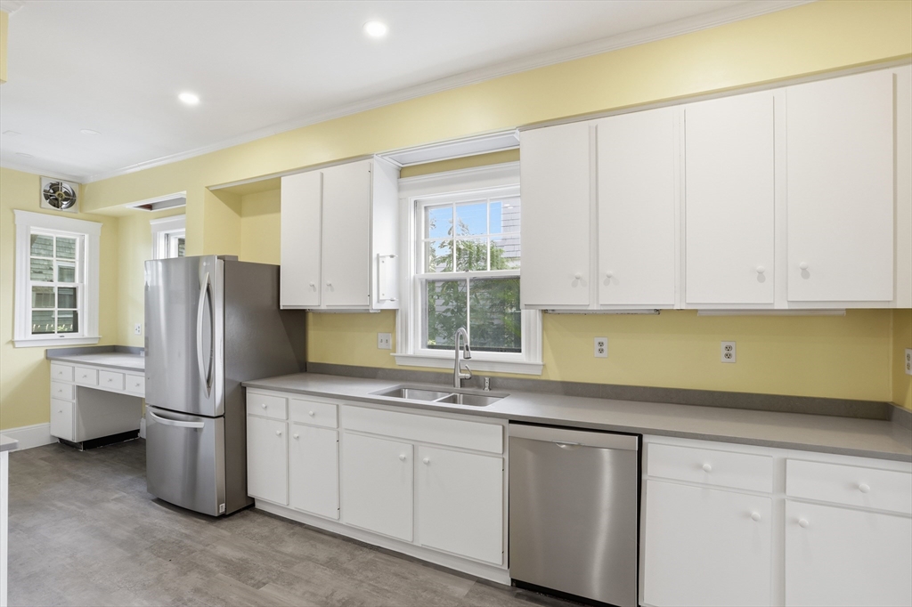 23 Rindge Avenue, Unit 1 Cambridge, MA 02140 - Photo 14 of 32