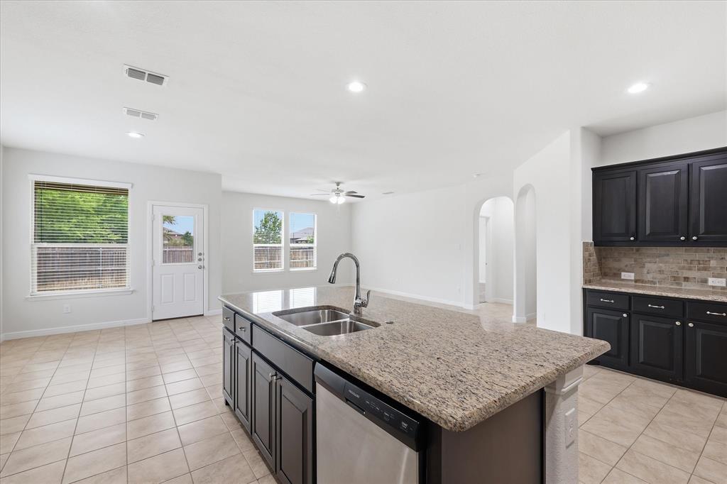 4312 Lost Creek Road Denton, TX 76210 - Photo 19 of 40