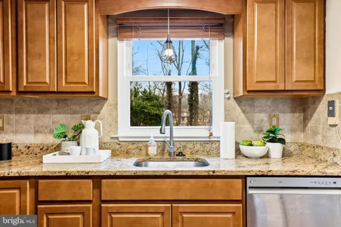 $410,000 | 7818 Butterfield Drive, Elkridge, MD 21075