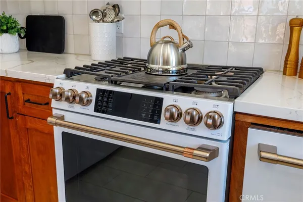 a close view of stove top oven
