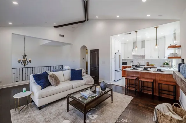 $1,699,000 | 202 North Irena Avenue, Unit B, Redondo Beach, CA 90277