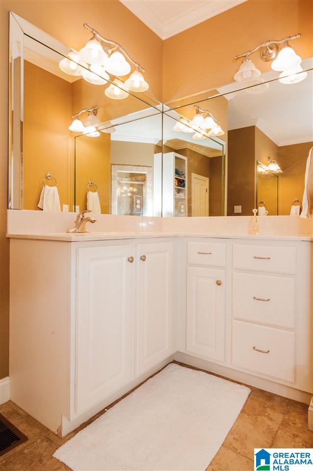 1013 Long Leaf Lk Way Helena, AL 35022 - Photo 16 of 34