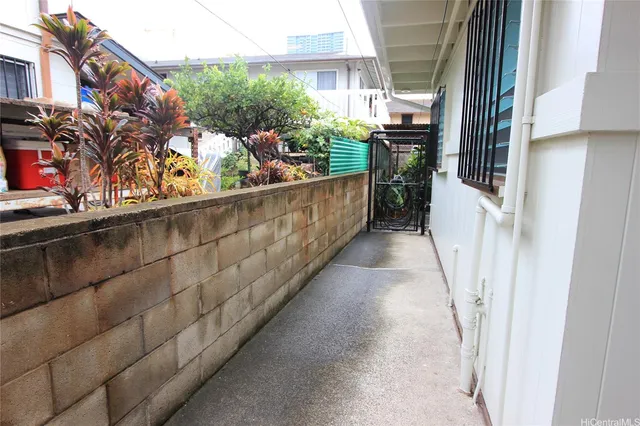 $1,900 | 1245 Rycroft Street, Honolulu, HI 96814