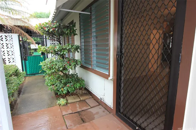 $1,900 | 1245 Rycroft Street, Honolulu, HI 96814