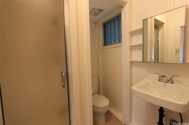 $1,900 | 1245 Rycroft Street, Honolulu, HI 96814