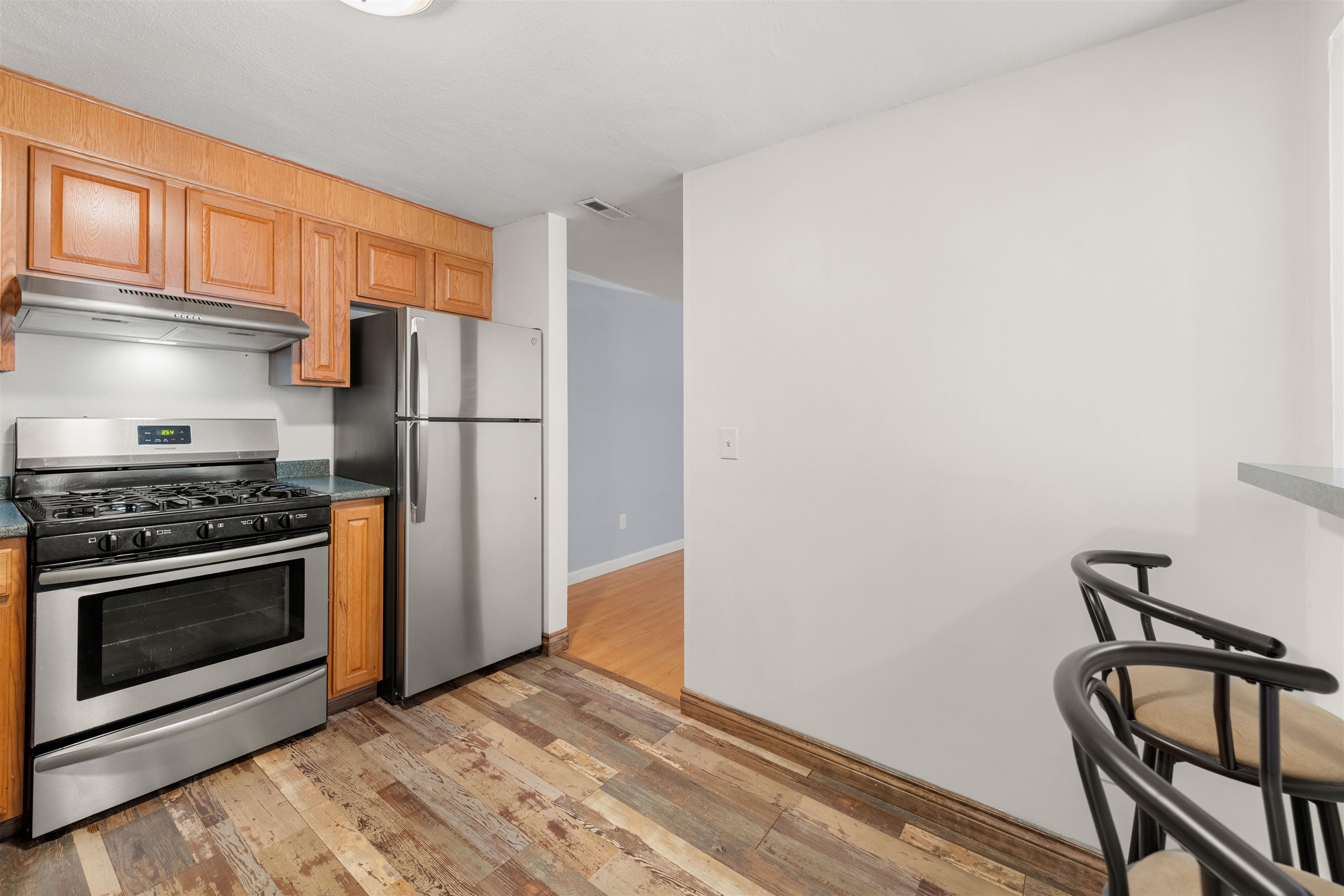 2 Brookside Drive, Unit 4 Exeter, NH 03833 - Photo 17 of 28 Gallery Image 17