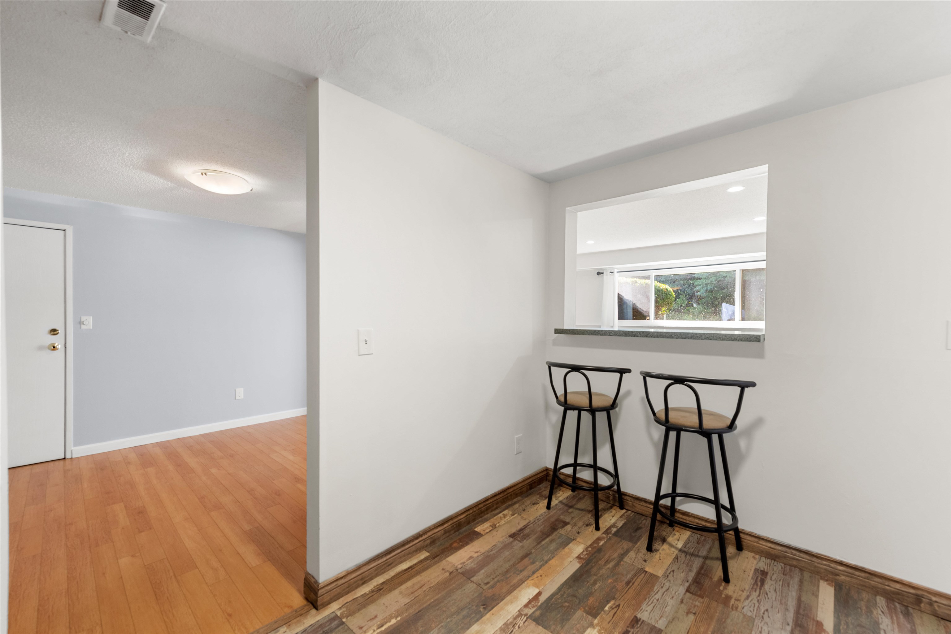 2 Brookside Drive, Unit 4 Exeter, NH 03833 - Photo 18 of 28 Gallery Image 18