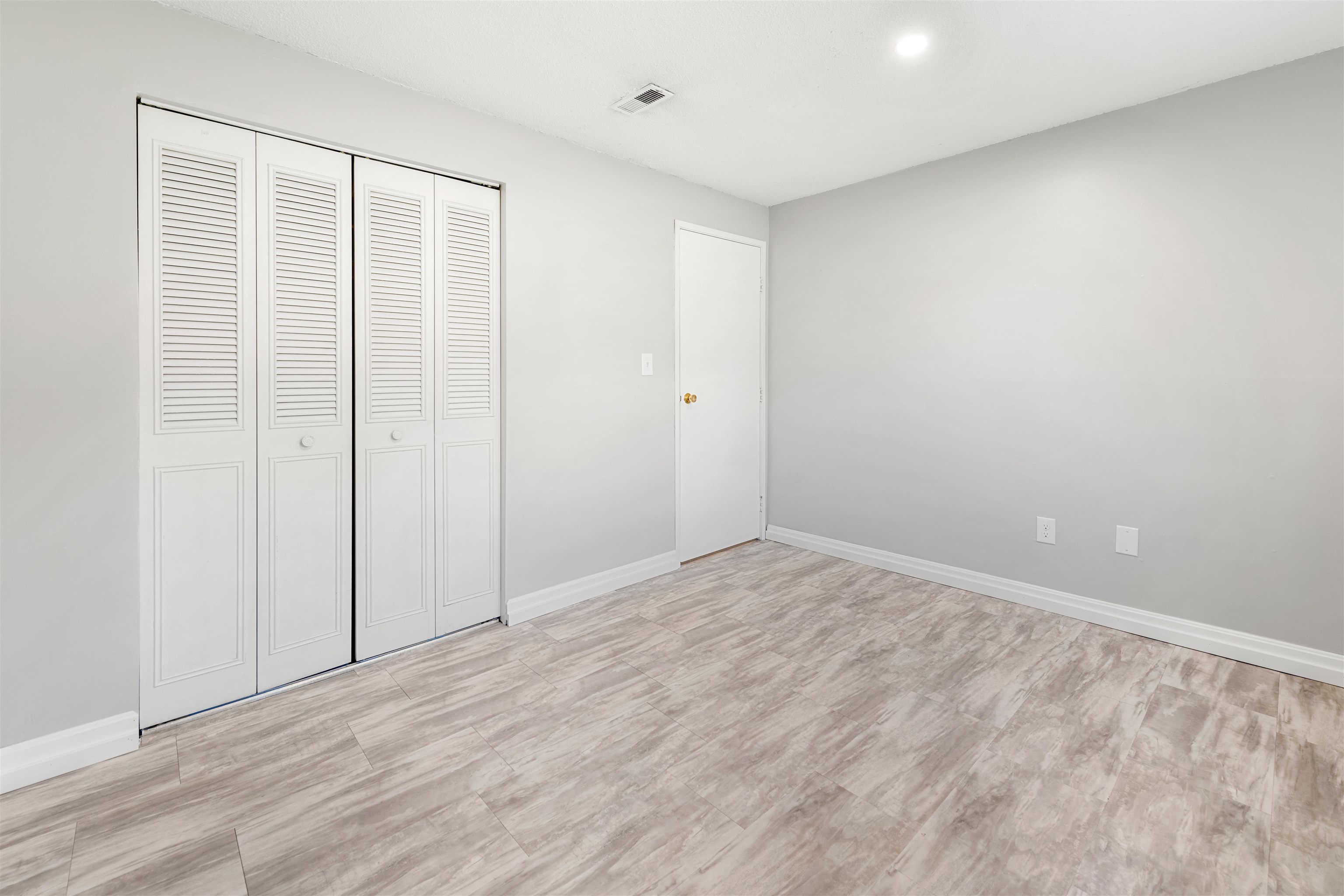 2 Brookside Drive, Unit 4 Exeter, NH 03833 - Photo 24 of 28 Gallery Image 24