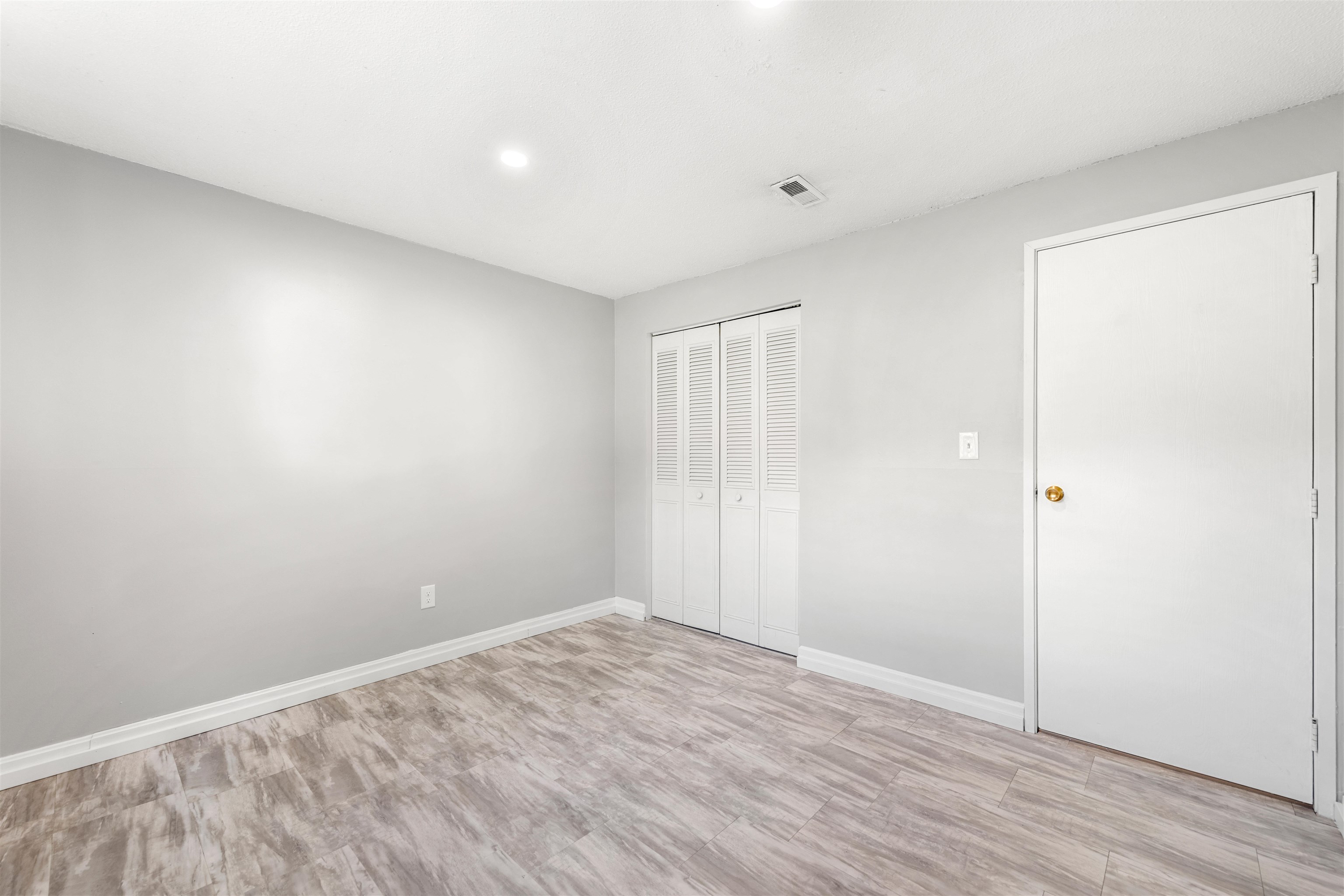 2 Brookside Drive, Unit 4 Exeter, NH 03833 - Photo 25 of 28 Gallery Image 25