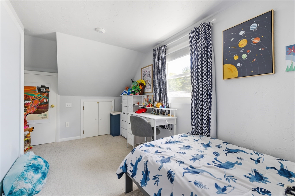 14 Hardwick Road Natick, MA 01760 - Photo 25 of 39