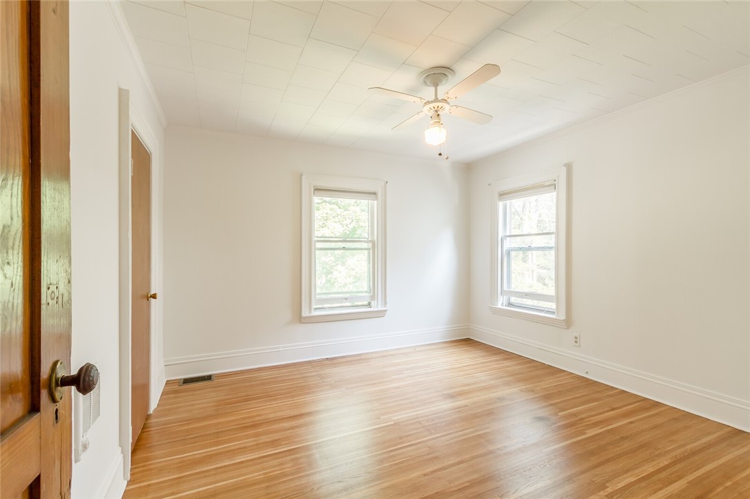 9 Menlo Place Rochester, NY 14620 - Photo 27 of 42 Bedroom - 4 in total