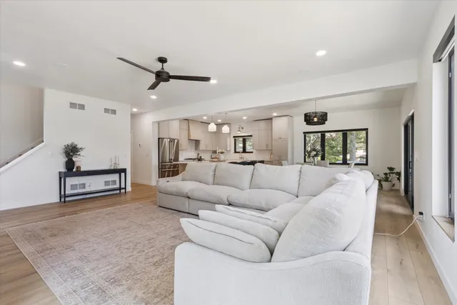 $874,900 | 9795 North Highland Road, Edgerton, WI 53534