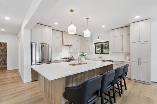 $874,900 | 9795 North Highland Road, Edgerton, WI 53534