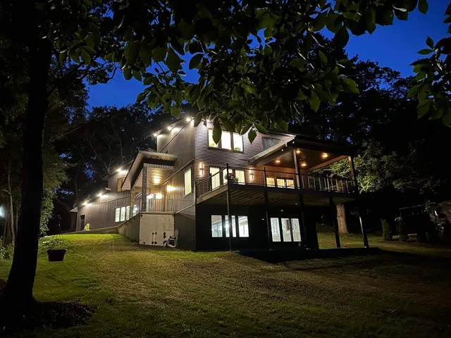 $874,900 | 9795 North Highland Road, Edgerton, WI 53534