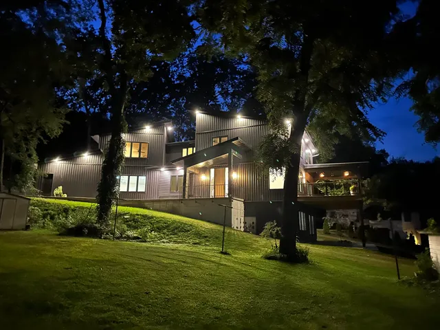 $874,900 | 9795 North Highland Road, Edgerton, WI 53534