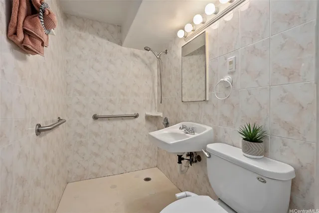 $299,000 | 1735 Dole Street, Unit 106, Honolulu, HI 96822