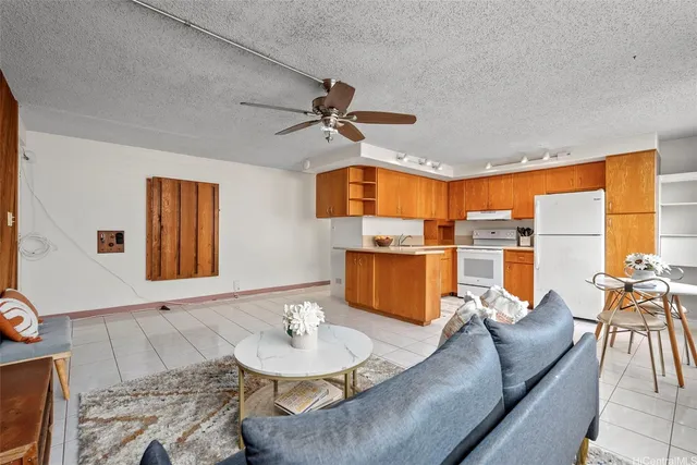 $299,000 | 1735 Dole Street, Unit 106, Honolulu, HI 96822