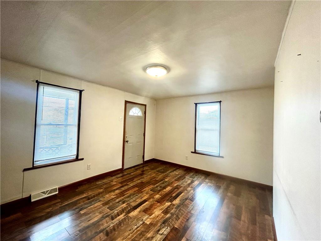 145 Grant Street Star Junction, PA 15482 - Photo 8 of 20