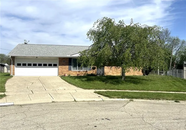 $230,500 | 1990 Herky Place, Fairborn, OH 45324