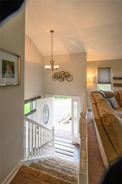 132 Barrington Ridge Delmont, PA 15626 - Photo 3 of 16 Entry