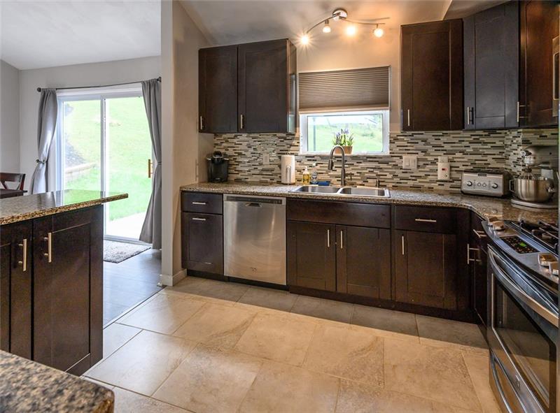 132 Barrington Ridge Delmont, PA 15626 - Photo 7 of 16 Kitchen