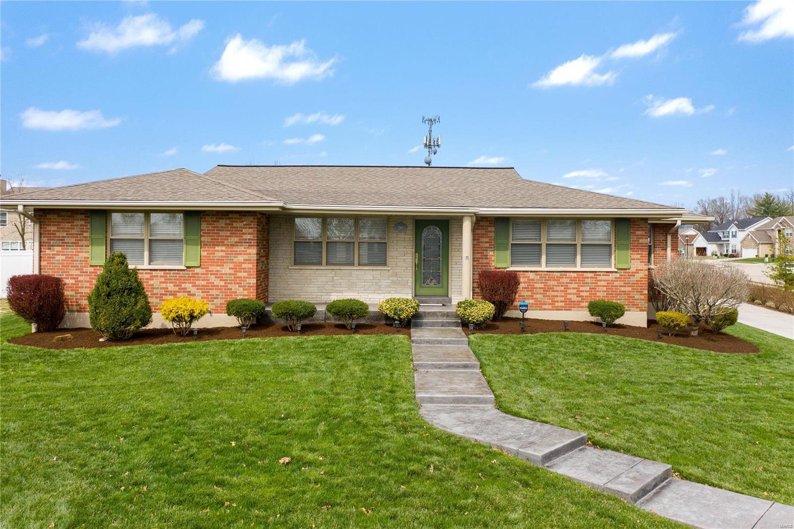 2969 Yaeger Road St. Louis, MO 63129 - Photo 1 of 31 Gallery Image 1