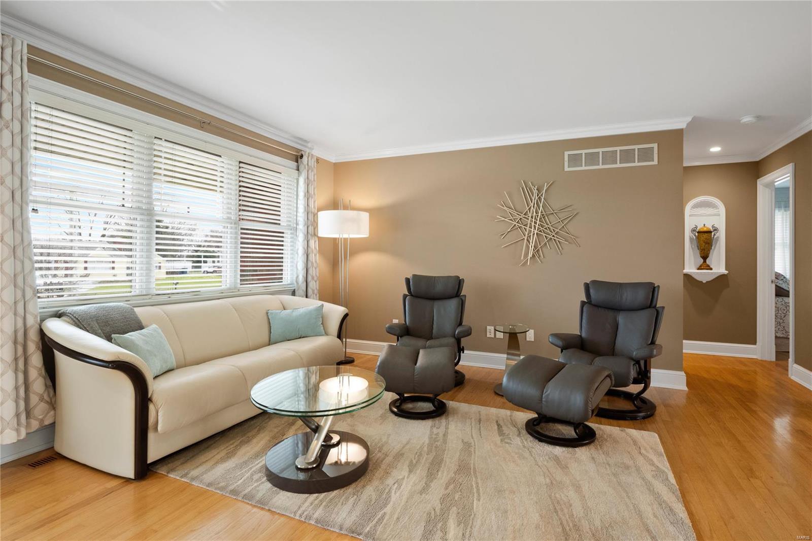 2969 Yaeger Road St. Louis, MO 63129 - Photo 3 of 31 Gallery Image 3