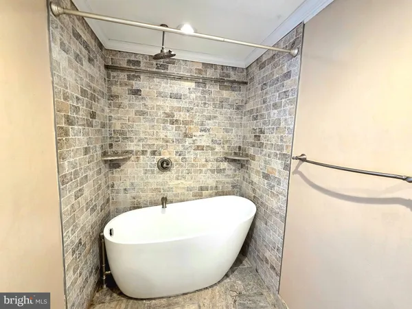 $2,900 | 1 Brownshade Drive, Glen Burnie, MD 21061