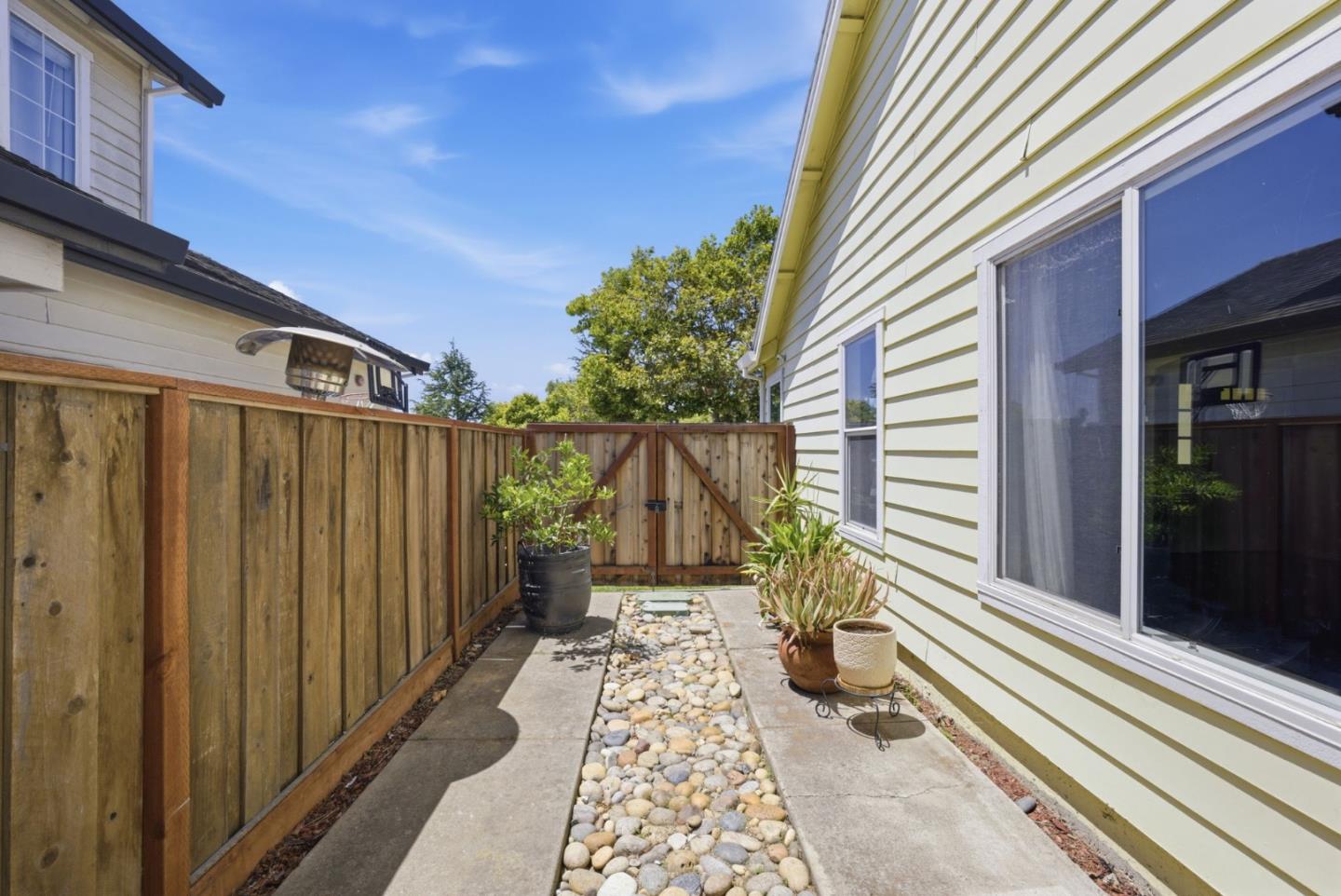 1774 Declaration Street Salinas, CA 93906 - Photo 35 of 43