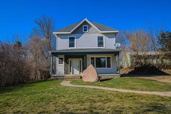 $299,900 | 517 Minnesota Avenue East, Glenwood, MN 56334