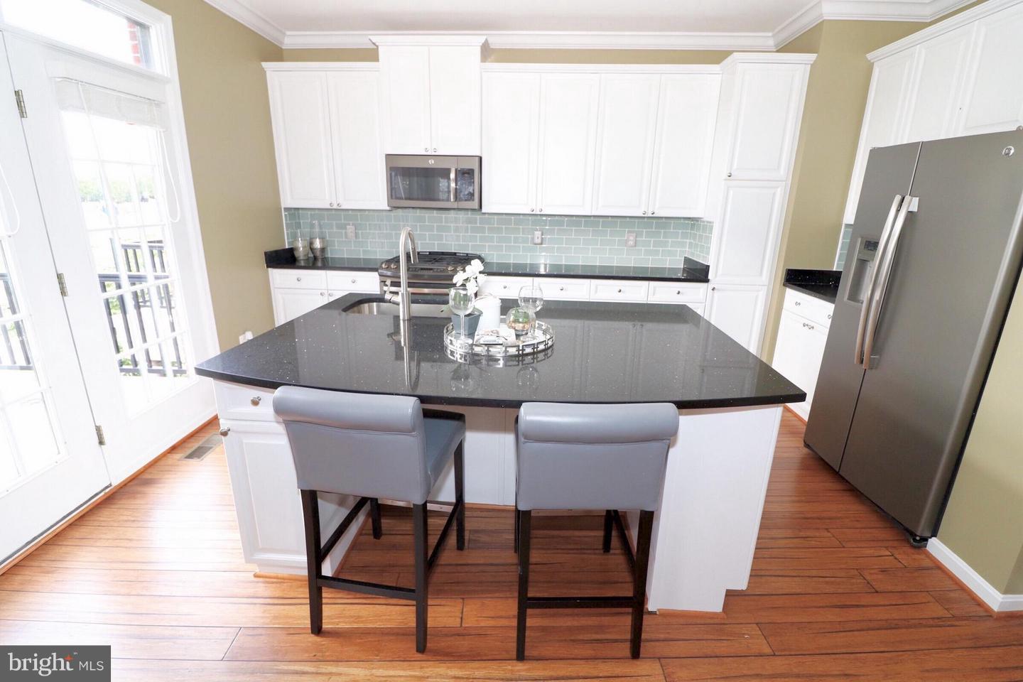 12148 Chancery Station Circle Reston, VA 20190 - Photo 3 of 13