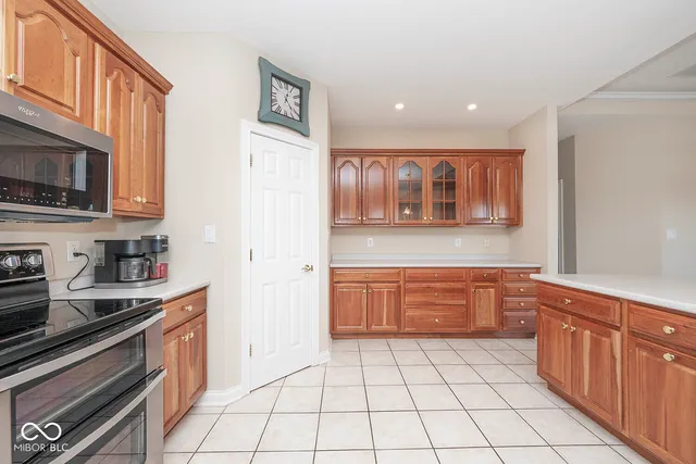 $549,000 | 5268 Oakbrook Drive, Plainfield, IN 46168