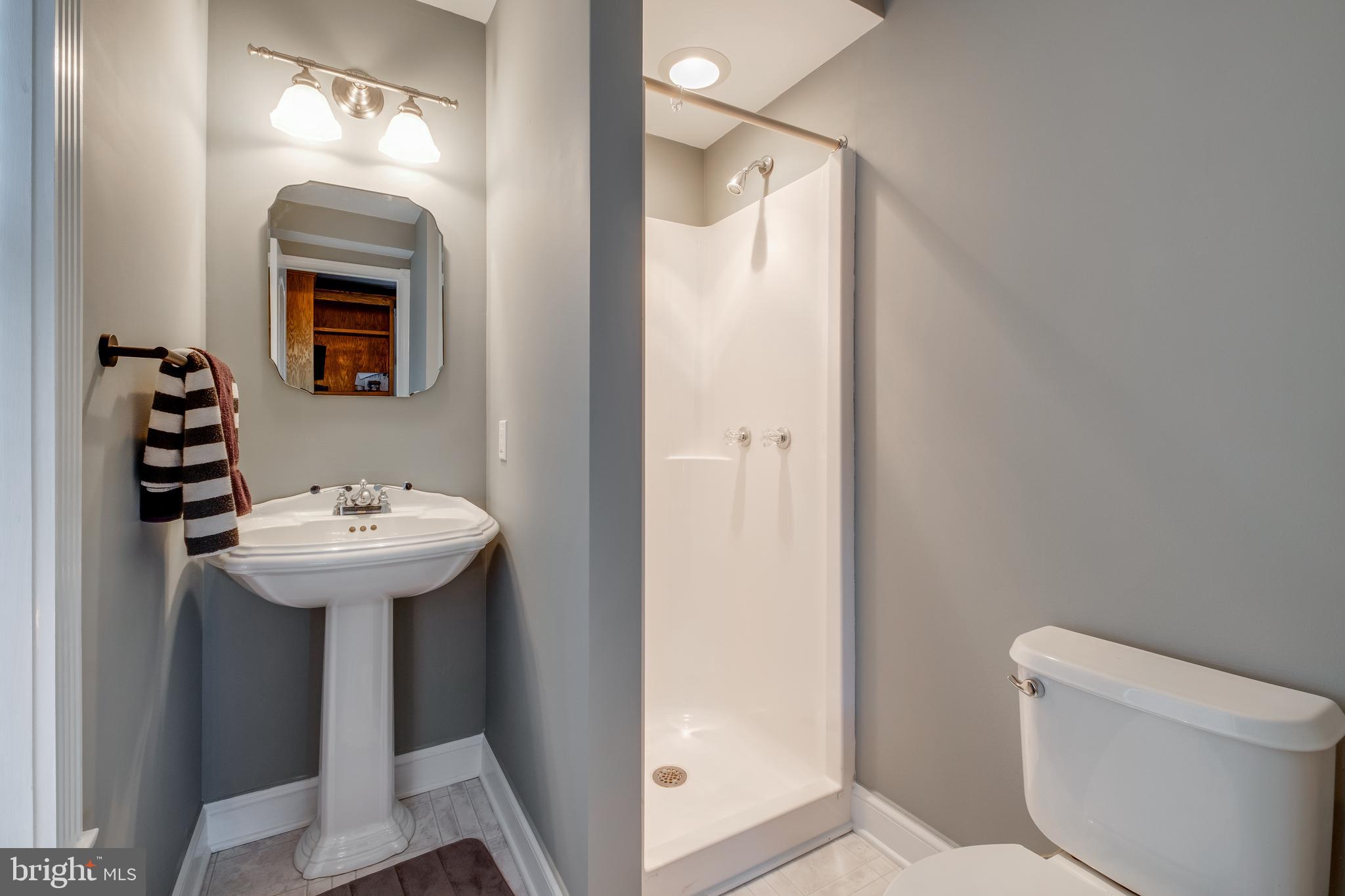 17 Stokes Road Shamong, NJ 08088 - Photo 51 of 150