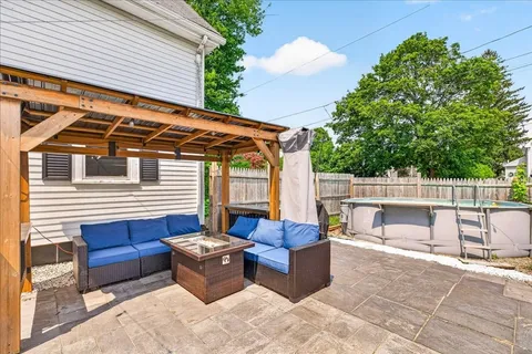$599,000 | 225 East Water Street, Rockland, MA 02370