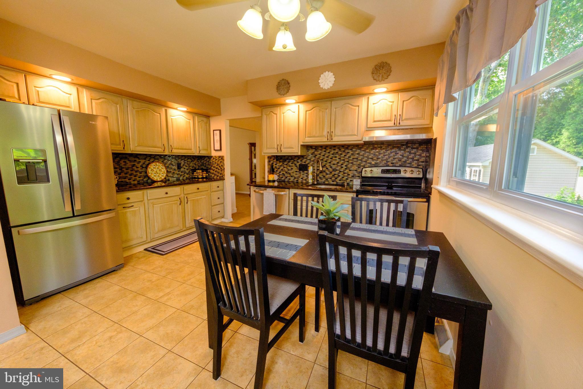 2124 Magnolia Court Cinnaminson, NJ 08077 - Photo 12 of 50 Kitchen