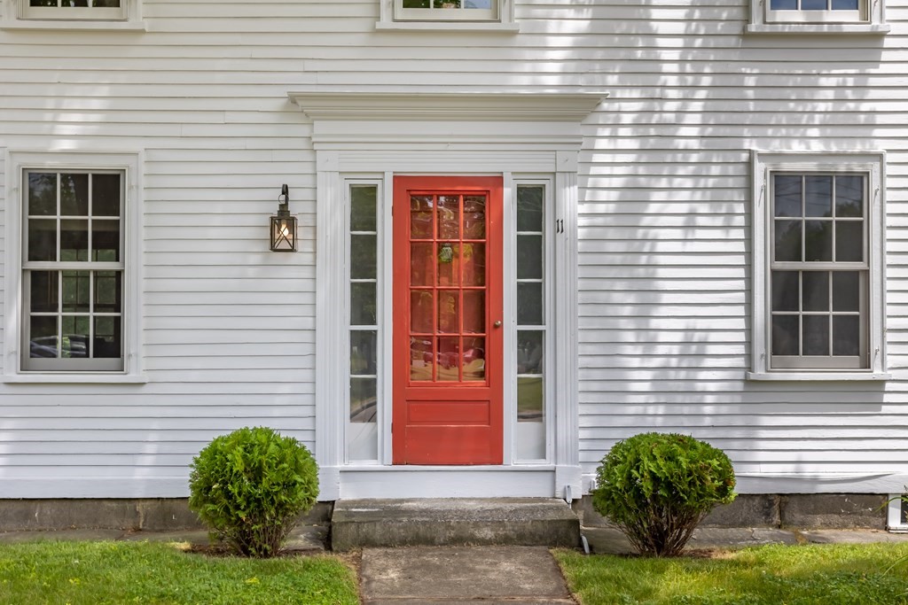 11 Turnpike Road Townsend, MA 01469 - Photo 3 of 41
