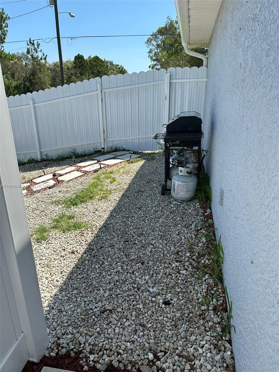 442 Conlee Street Lehigh Acres, FL 33974 - Photo 59 of 79