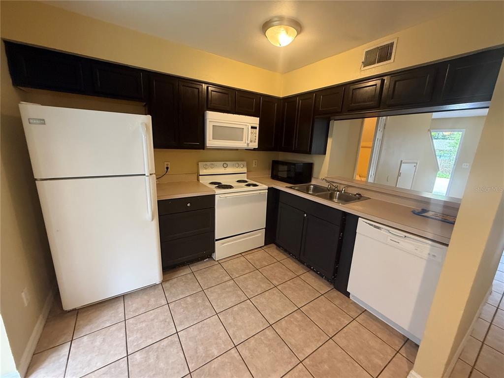 217 South Moss Road Winter Springs, FL 32708 - Photo 6 of 14