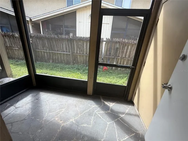 $1,400 | 217 South Moss Road, Winter Springs, FL 32708