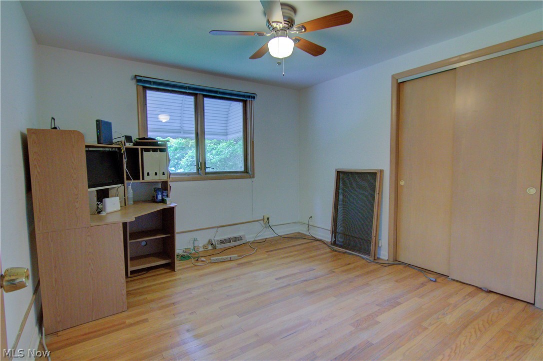 3670 Burbridge Road Cleveland, OH 44121 - Photo 21 of 27