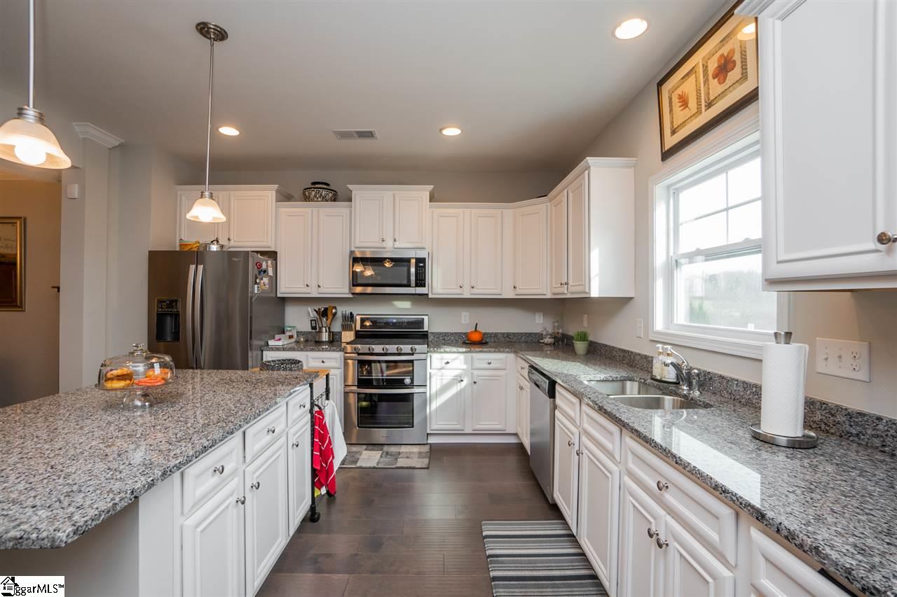 605 Autumn Breeze Walk Inman, SC 29349 - Photo 11 of 36