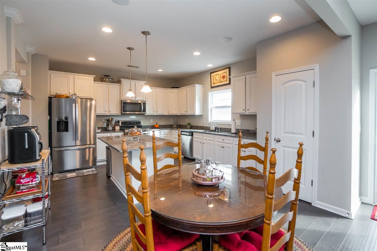 605 Autumn Breeze Walk Inman, SC 29349 - Photo 14 of 36