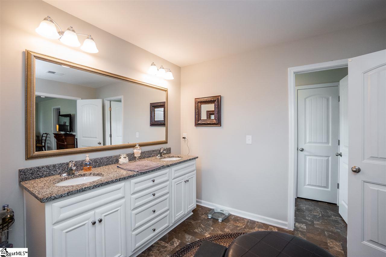 605 Autumn Breeze Walk Inman, SC 29349 - Photo 35 of 36