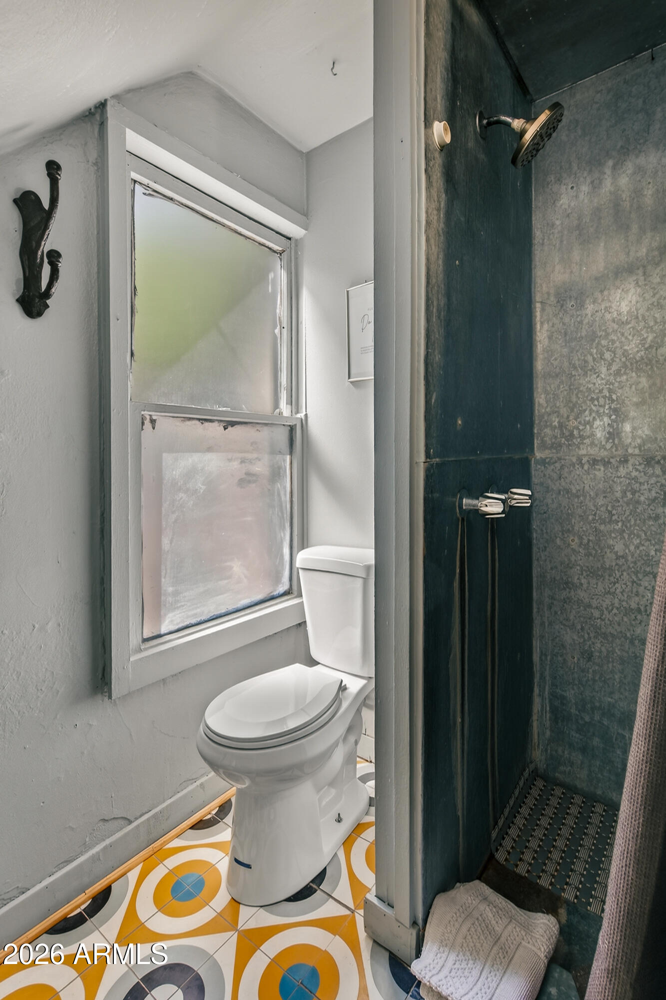 511 Main Street Jerome, AZ 86331 - Photo 56 of 67 a bathroom with a toilet and a shower