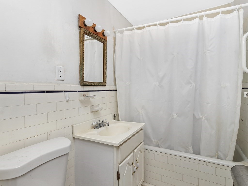 42 Maypole Road Quincy, MA 02169 - Photo 12 of 18 Gallery Image 12