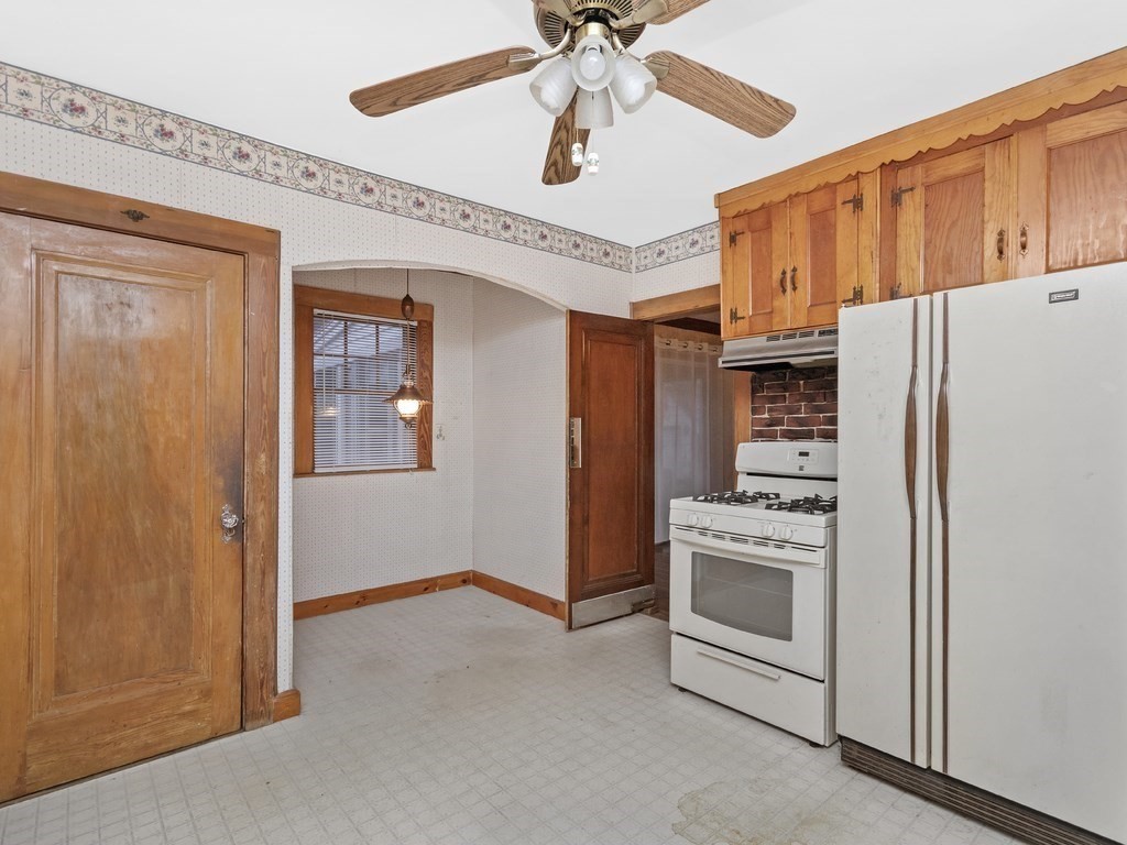 42 Maypole Road Quincy, MA 02169 - Photo 6 of 18 Gallery Image 6