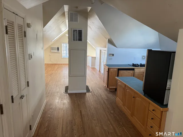 $1,700 | 546 West Taft Avenue, Bridgeport, CT 06604