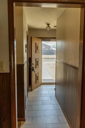 a view of entryway