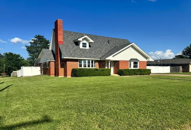 $272,000 | 1001 South Sweetwater Street, Wheeler, TX 79096